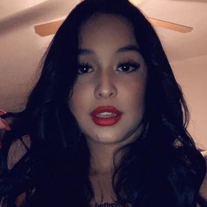 Meet your Posher, Valentina